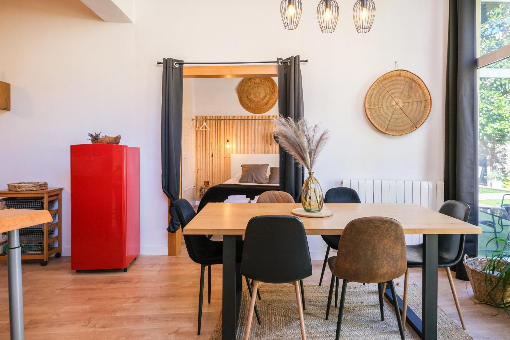 Cal Capo Alojamiento Con Jacuzzi Apartment Besalu Luaran gambar