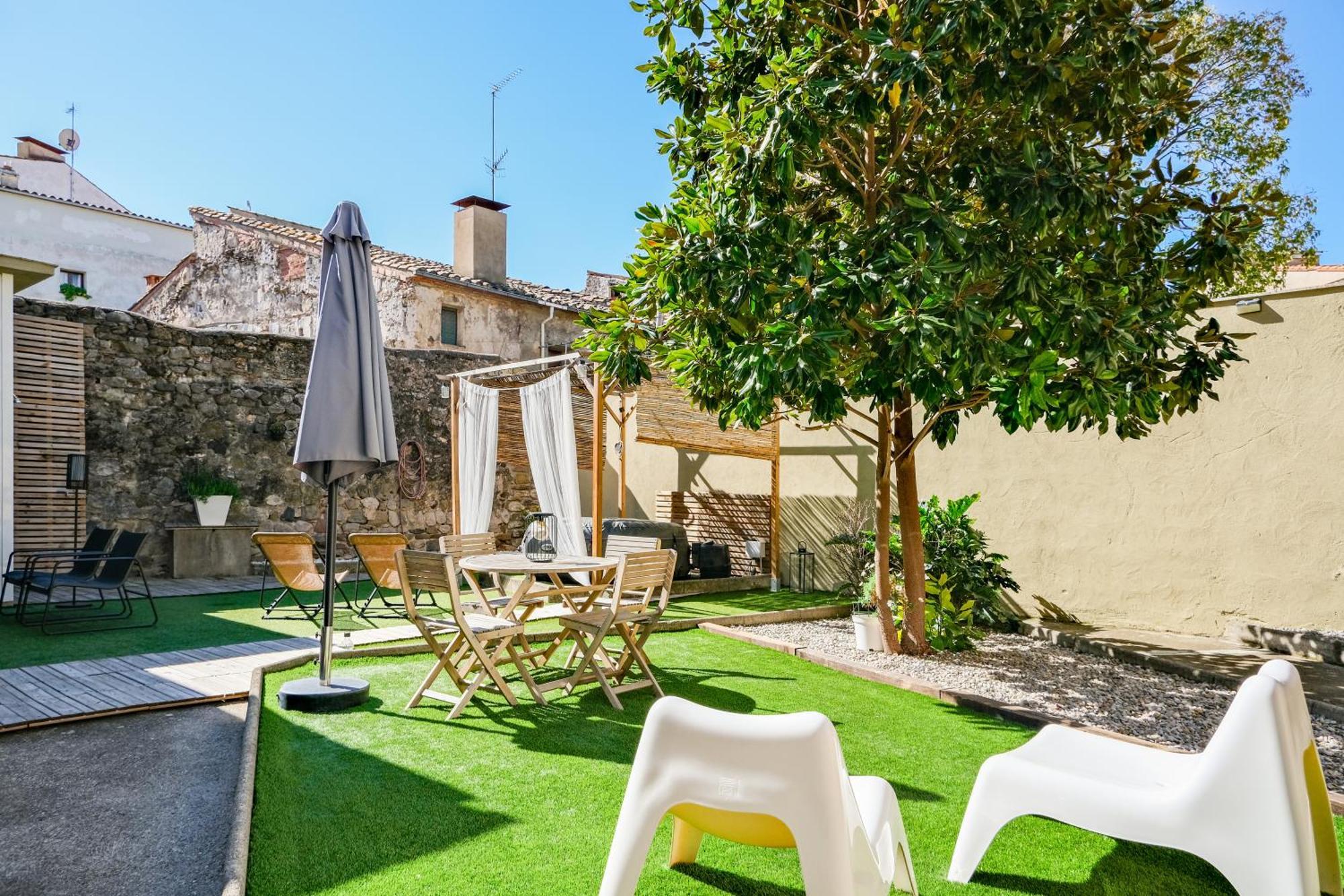 Cal Capo Alojamiento Con Jacuzzi Apartment Besalu Luaran gambar