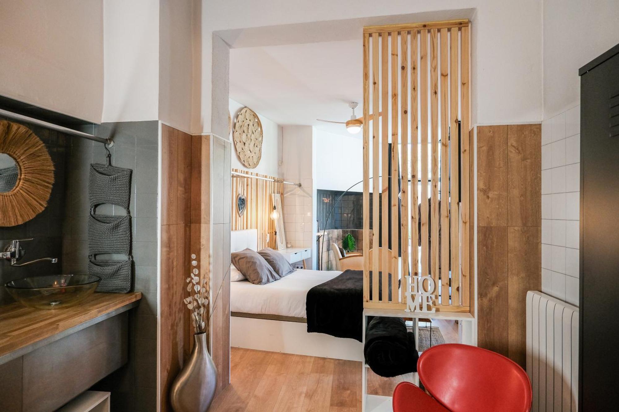 Cal Capo Alojamiento Con Jacuzzi Apartment Besalu Luaran gambar